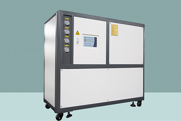 10--15HP	水箱式冷水机	